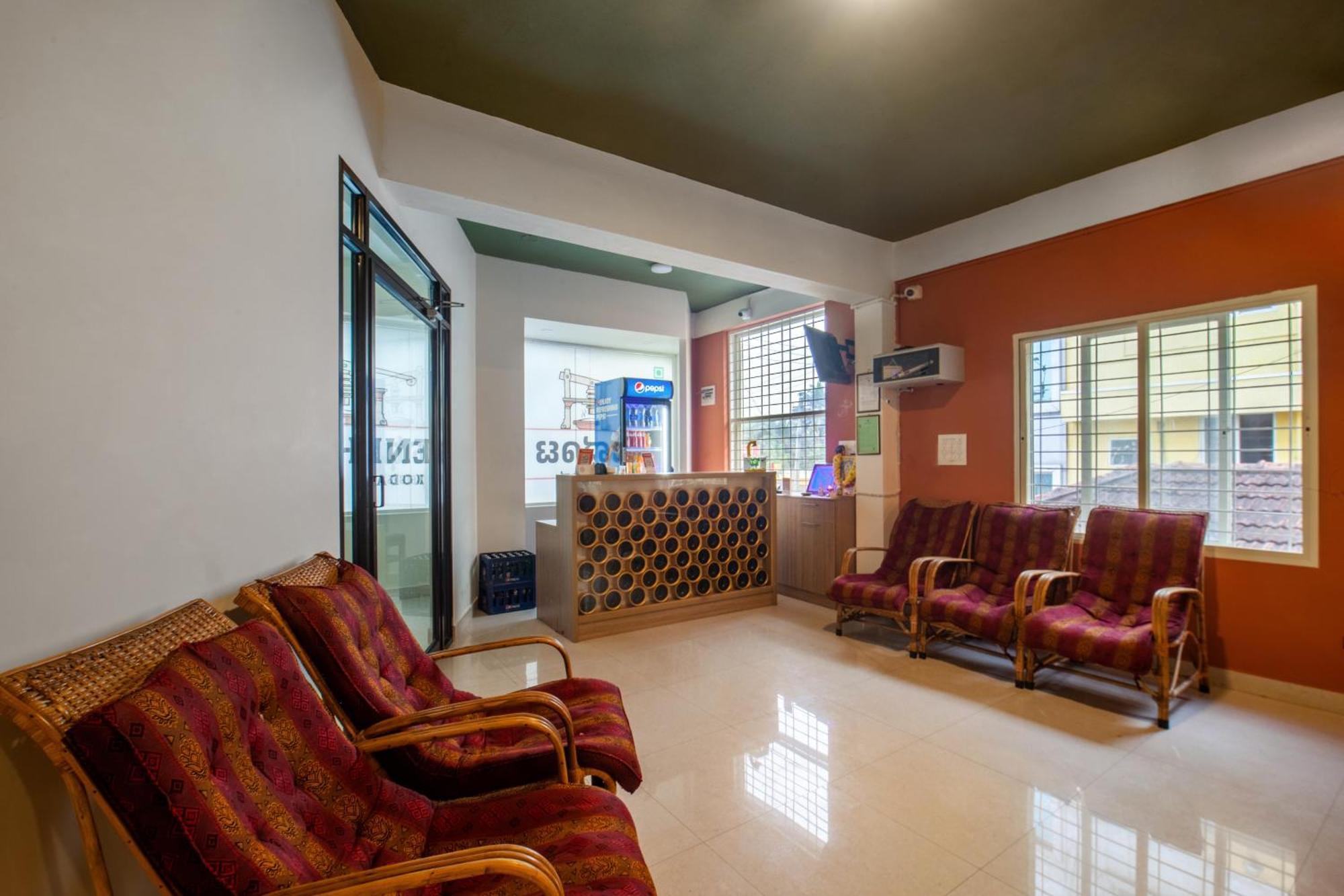 Treebo Sans Sarav Kushalnagar Hotel Madikeri Exterior photo